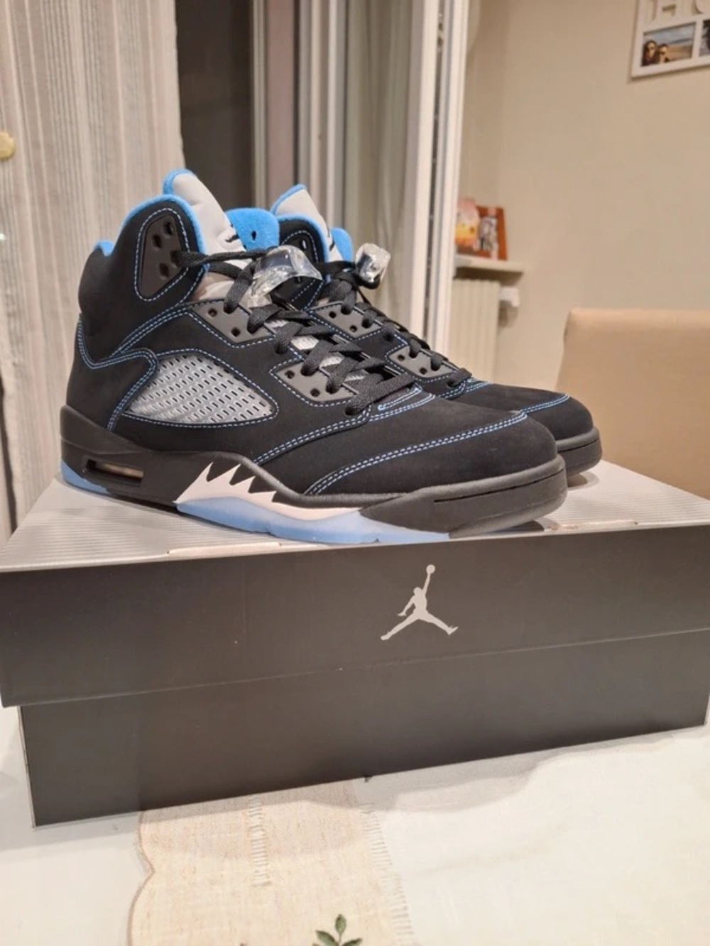 Jordan 5 university blue